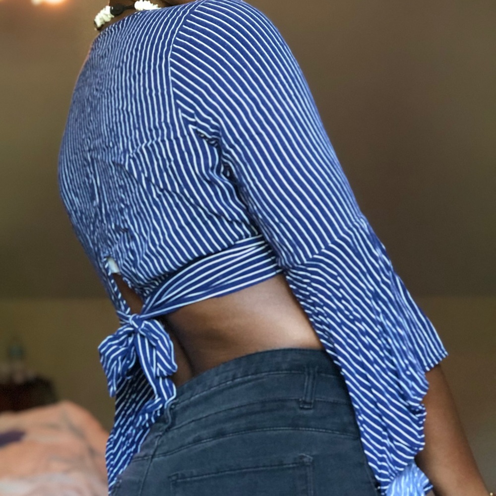 Flared Sleeve V Neck Crop too w/ back tie